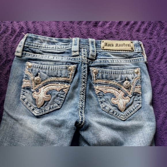 Rock Revival size 26 Capris - Picture 5 of 5